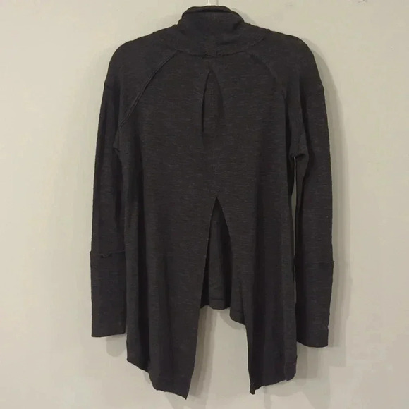 We the Free Sweater Turtleneck Back Slit Charcoal Gray size Small - Picture 5 of 9